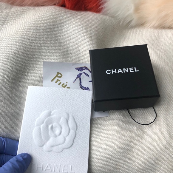 Chanel earrings. - Picture 6 of 6